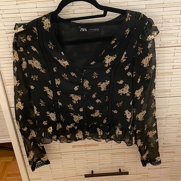Zara floral blouse - Picture 2 of 2